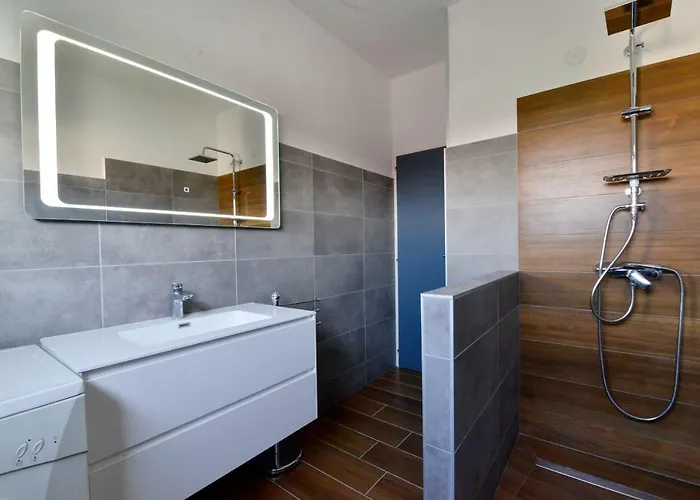 Meri شقة بولا