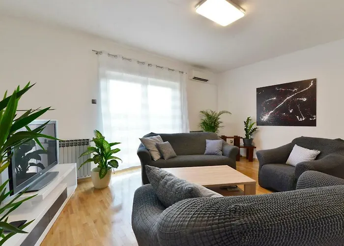Meri Apartment *